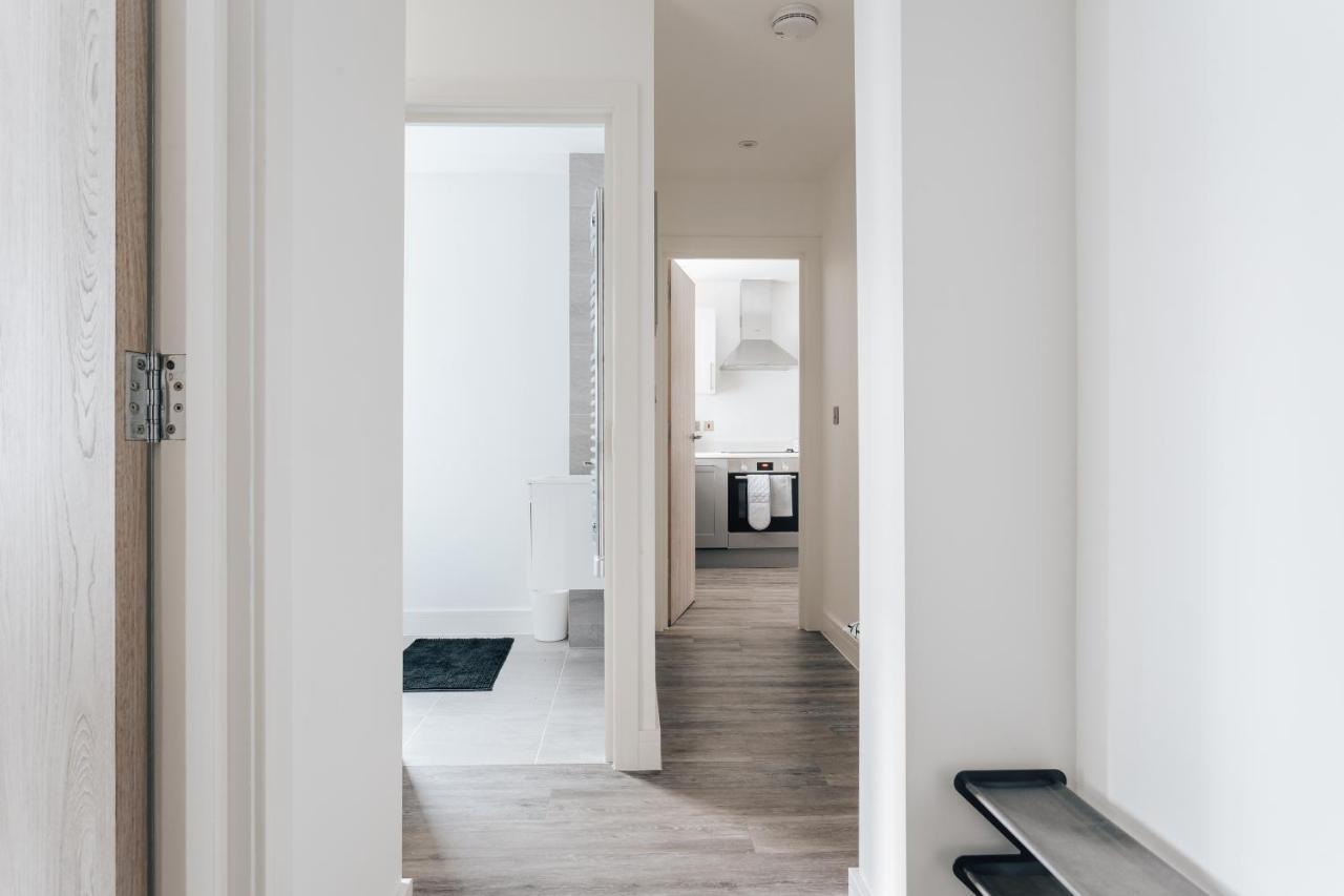 Central 2 Double Bedroom Flat With Parking ボーンマス エクステリア 写真